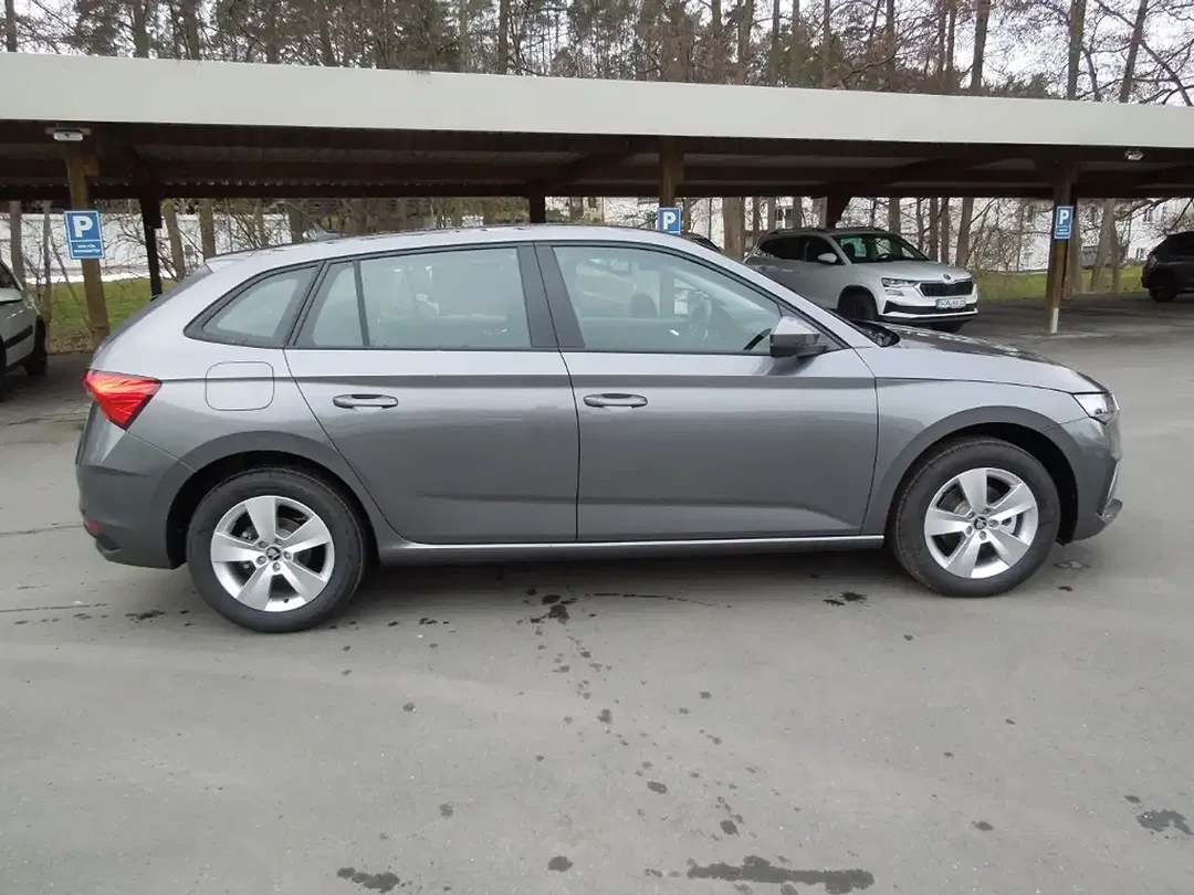 Skoda Scala - Thumbnail 3