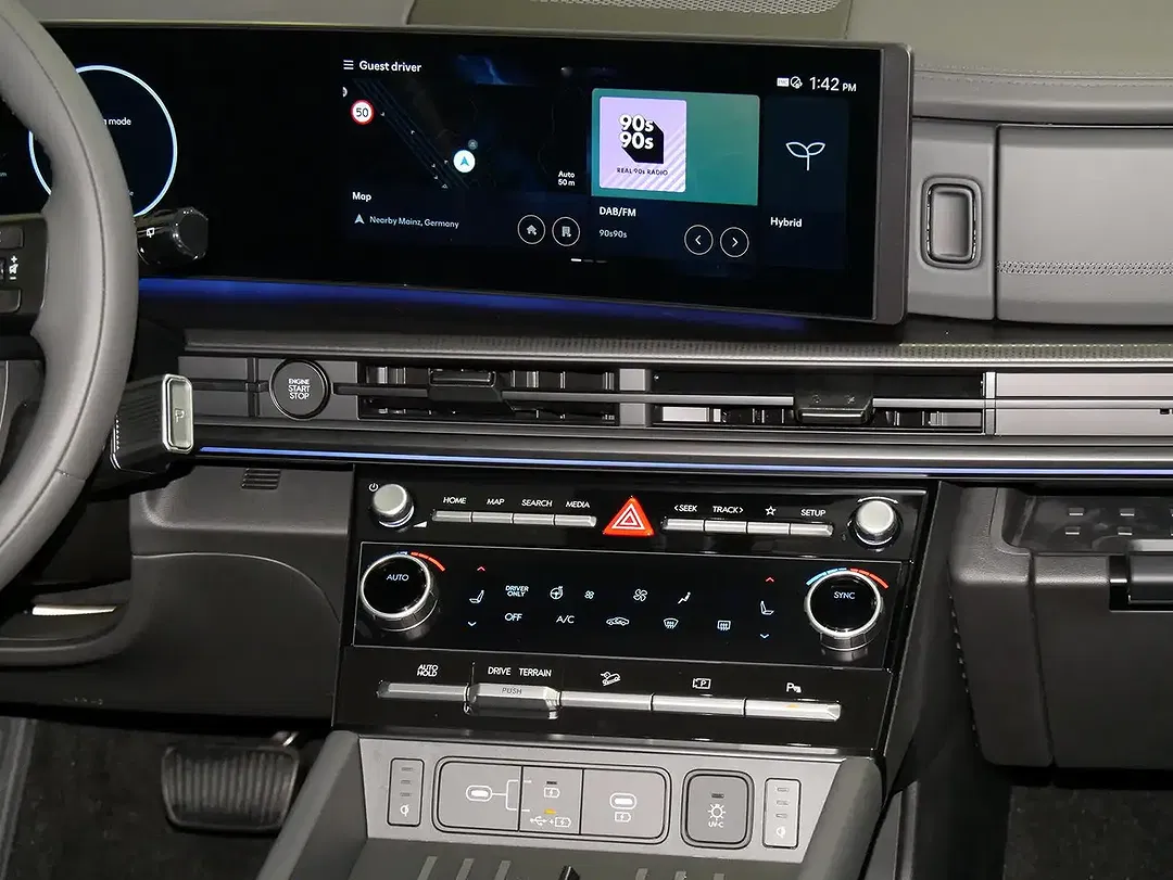 Hyundai SANTA FE - Thumbnail 4