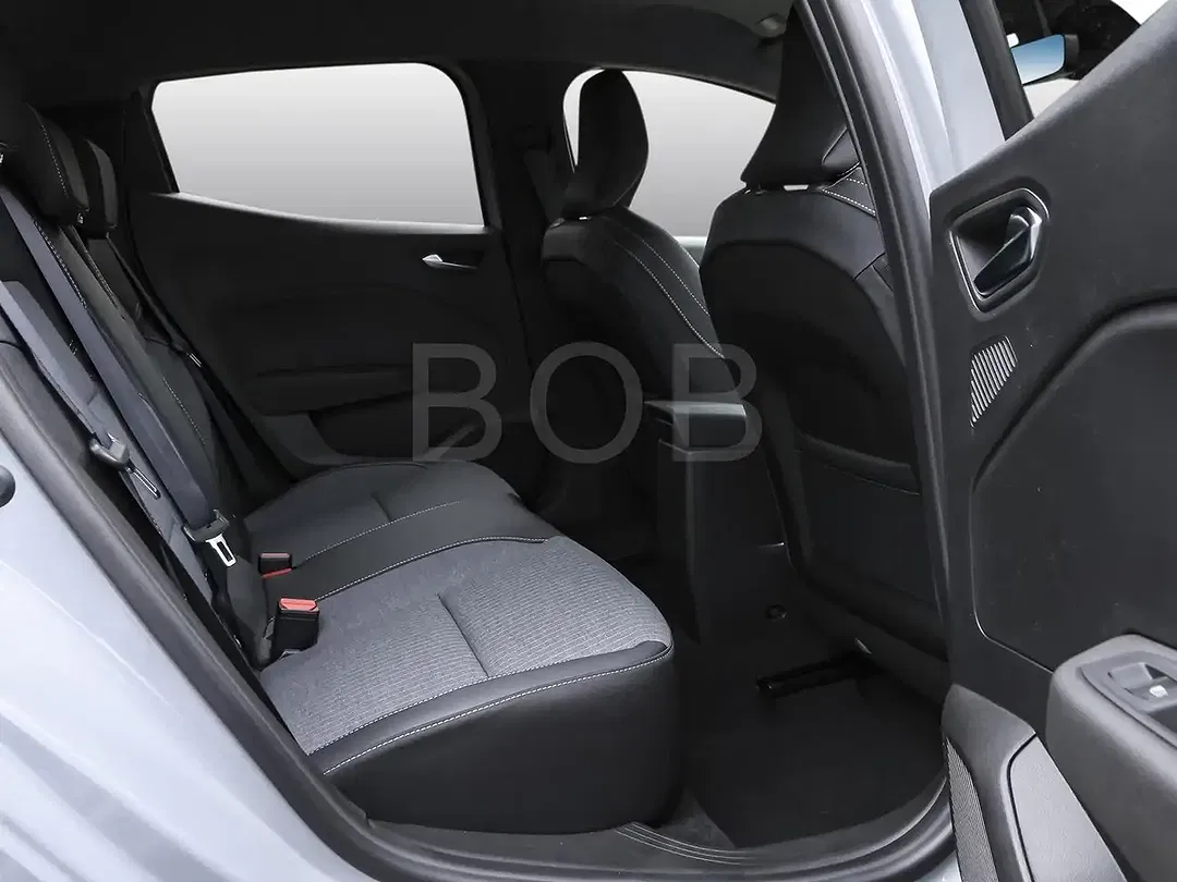 Renault Clio - Thumbnail 4