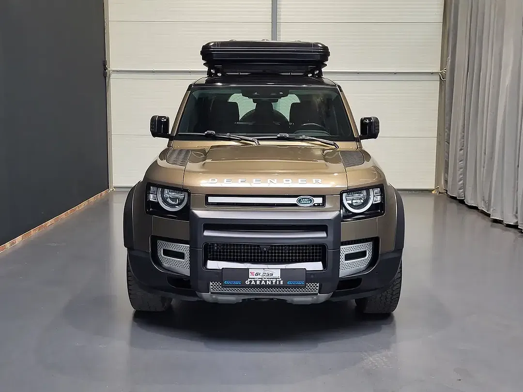 Land Rover Defender - Thumbnail 3