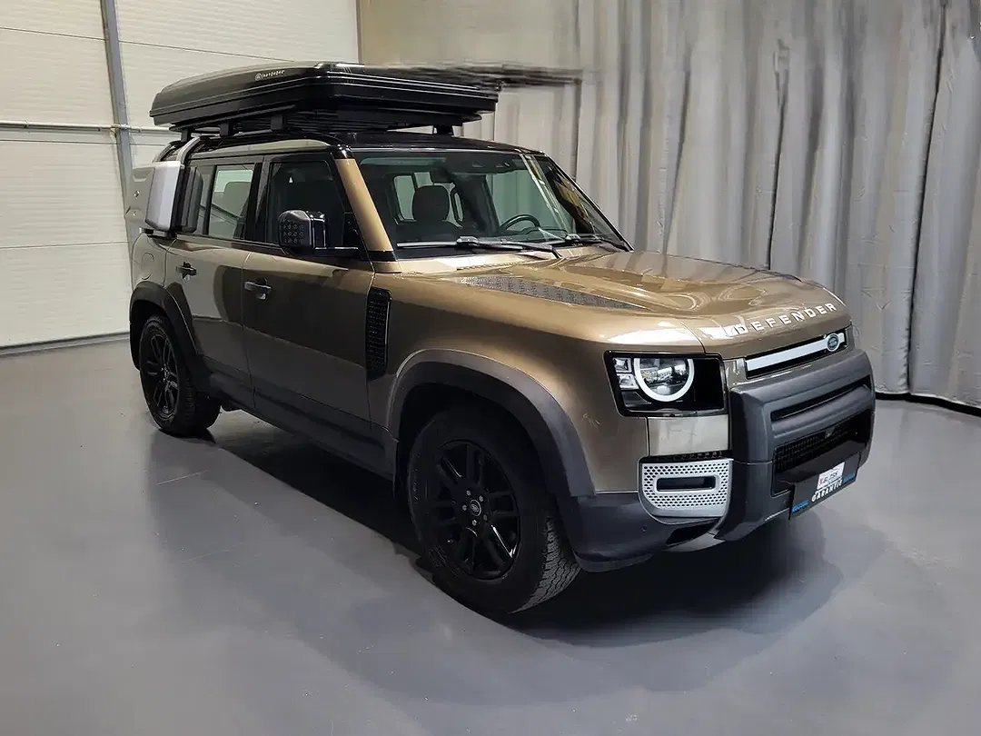 Land Rover Defender - Thumbnail 4