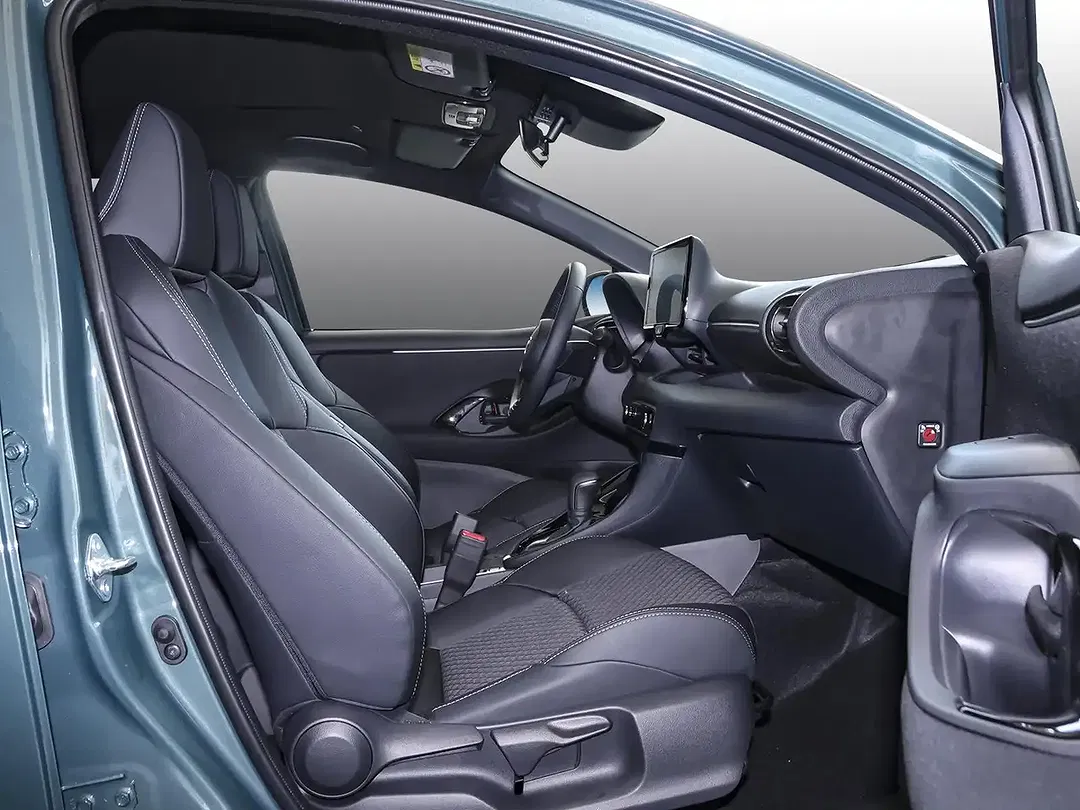 Mazda 2 - Thumbnail 4
