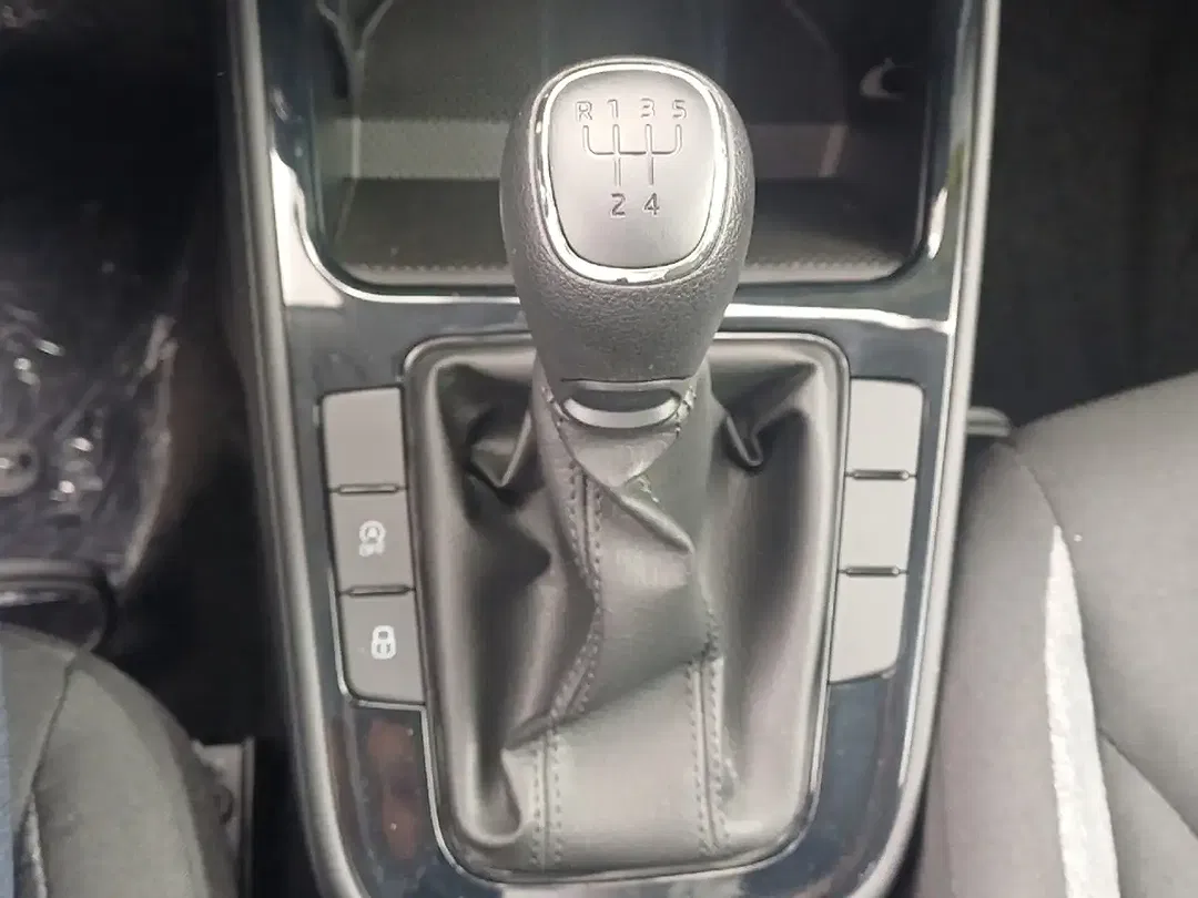 Skoda Fabia - Thumbnail 12