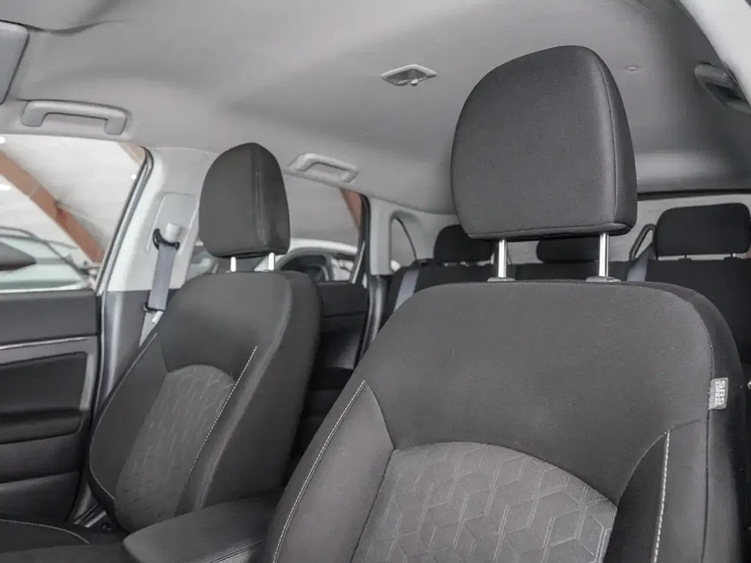 Mitsubishi ASX - Thumbnail 6
