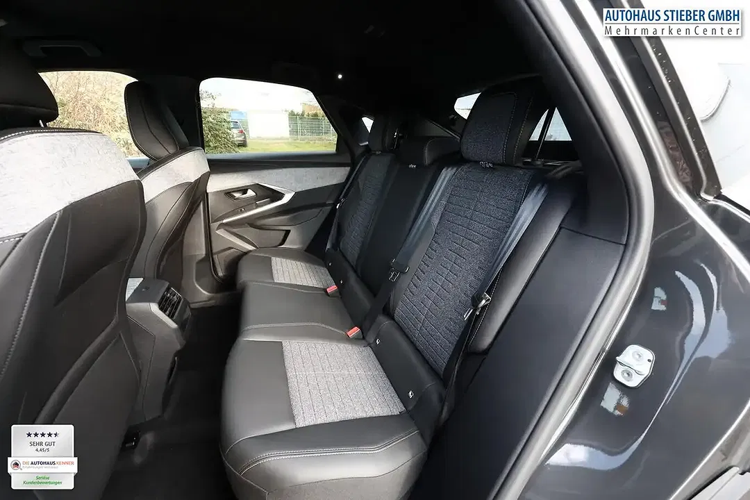 Peugeot 3008 - Thumbnail 9