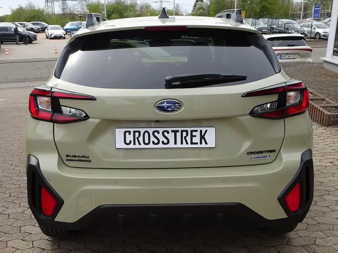 Subaru Crosstrek - Thumbnail 7