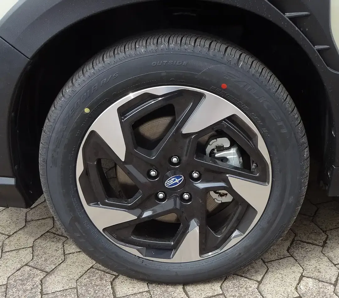 Subaru Crosstrek - Thumbnail 8