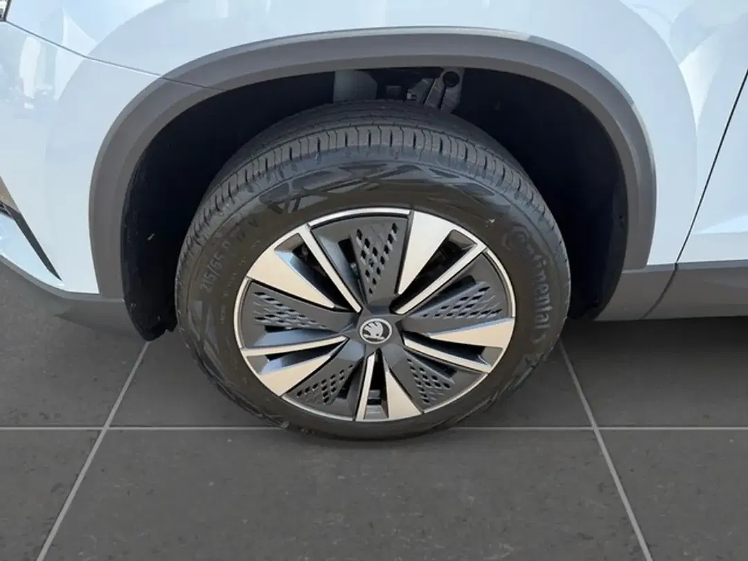 Skoda Karoq - Thumbnail 9