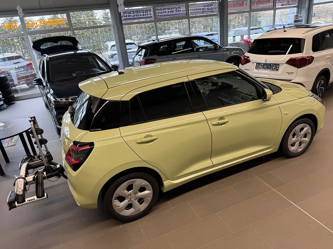 Suzuki Swift - Thumbnail 5