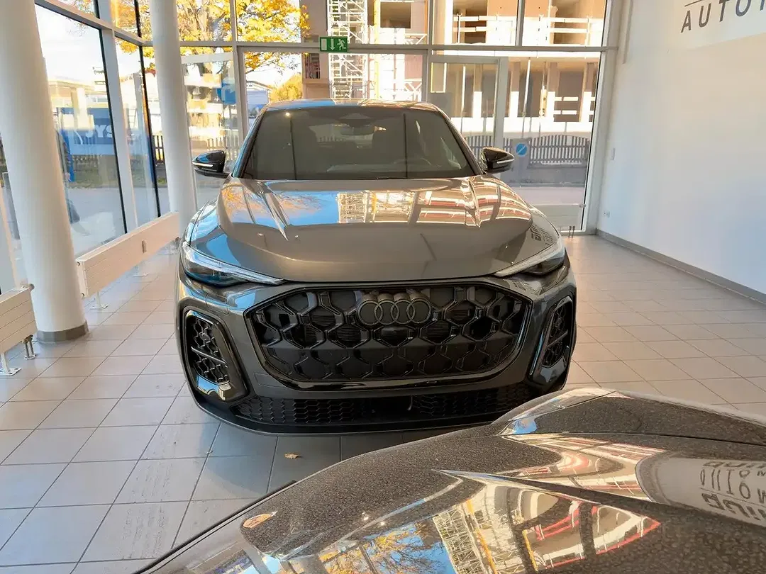 Audi Q5 - Thumbnail 2