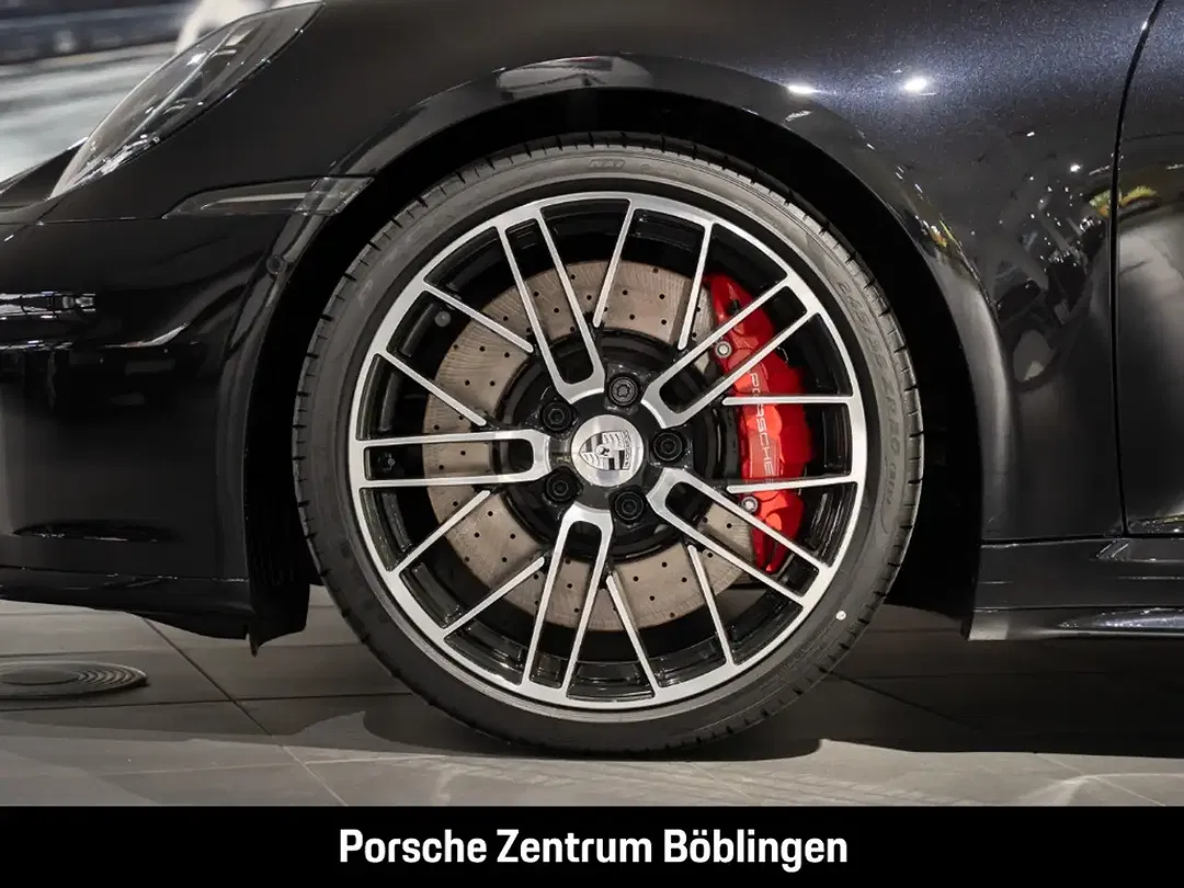 Porsche 992 - Thumbnail 15