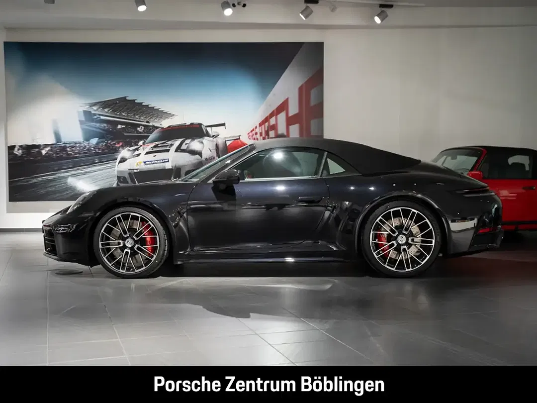 Porsche 992 - Thumbnail 9