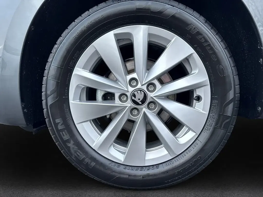 Skoda Scala - Thumbnail 14