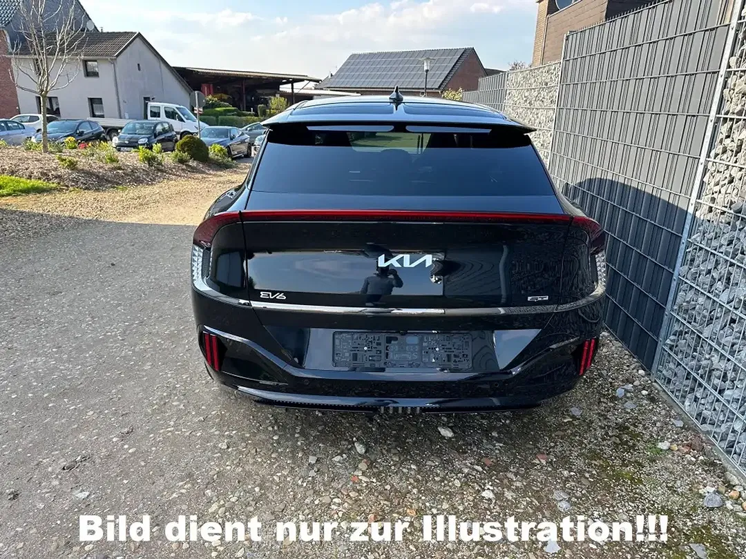 Kia EV6 - Thumbnail 5