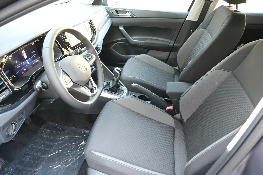 Volkswagen Polo - Thumbnail 14