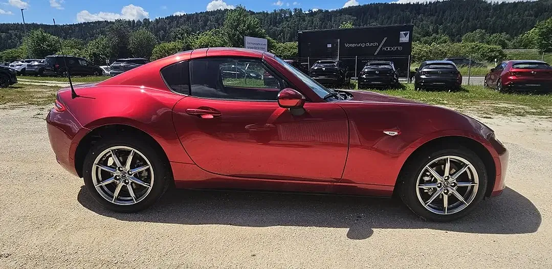 Mazda MX-5 - Thumbnail 5