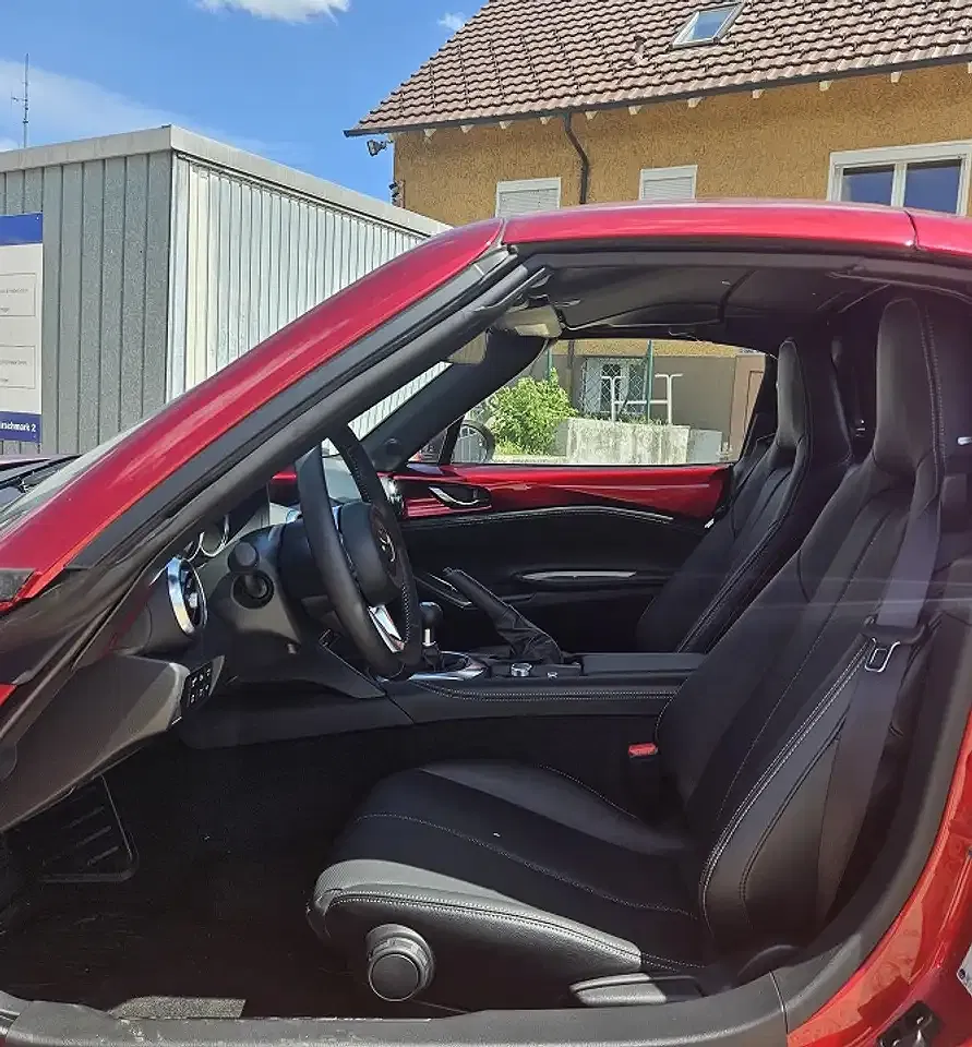 Mazda MX-5 - Thumbnail 9