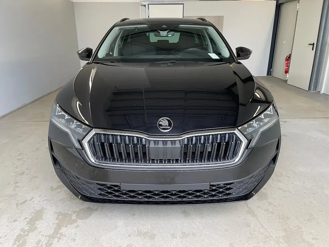 Skoda Octavia - Thumbnail 2