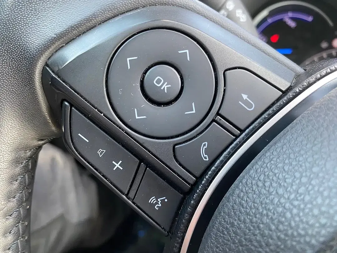 Toyota RAV 4 - Thumbnail 13