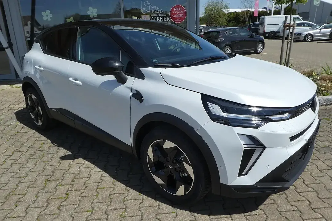Renault Captur - Thumbnail 1