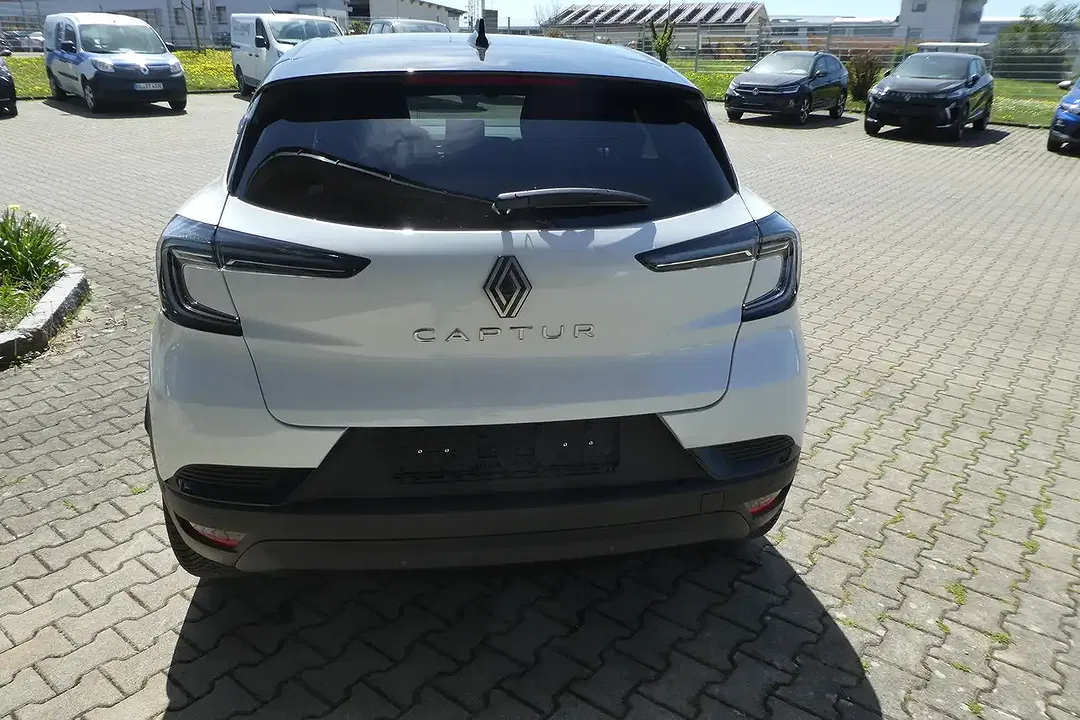 Renault Captur - Thumbnail 6