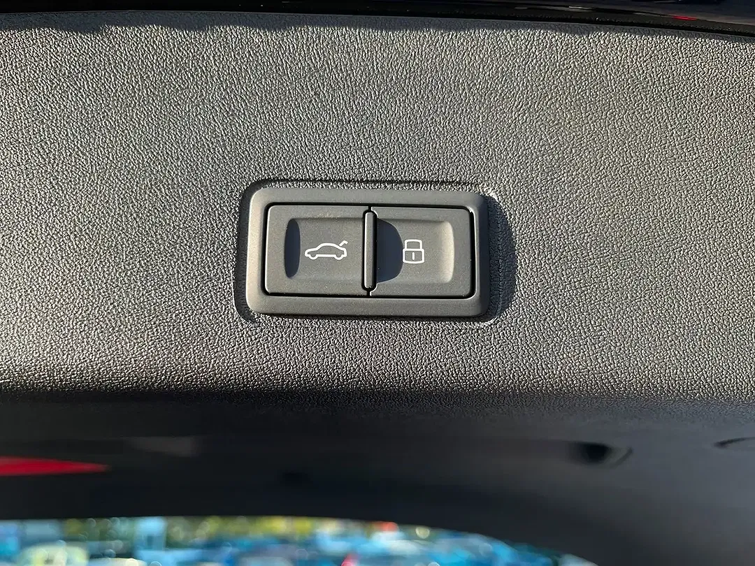 Audi Q3 - Thumbnail 8