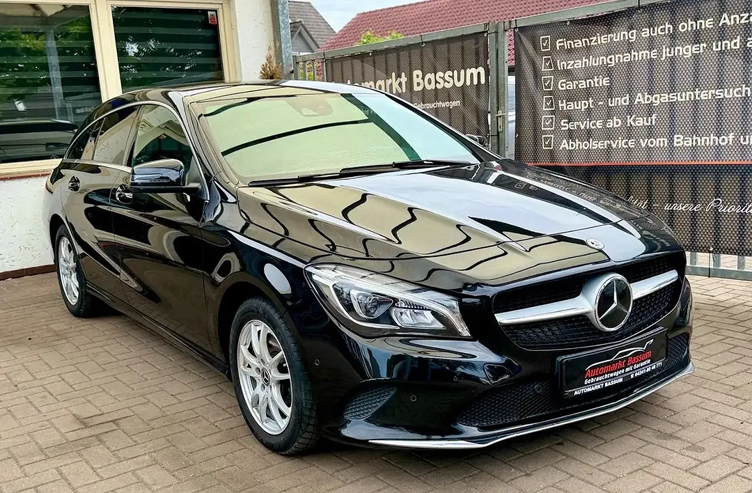 Mercedes-Benz CLA 180 - Thumbnail 2