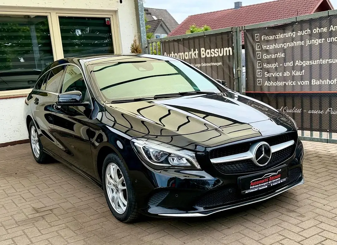 Mercedes-Benz CLA 180 - Thumbnail 3