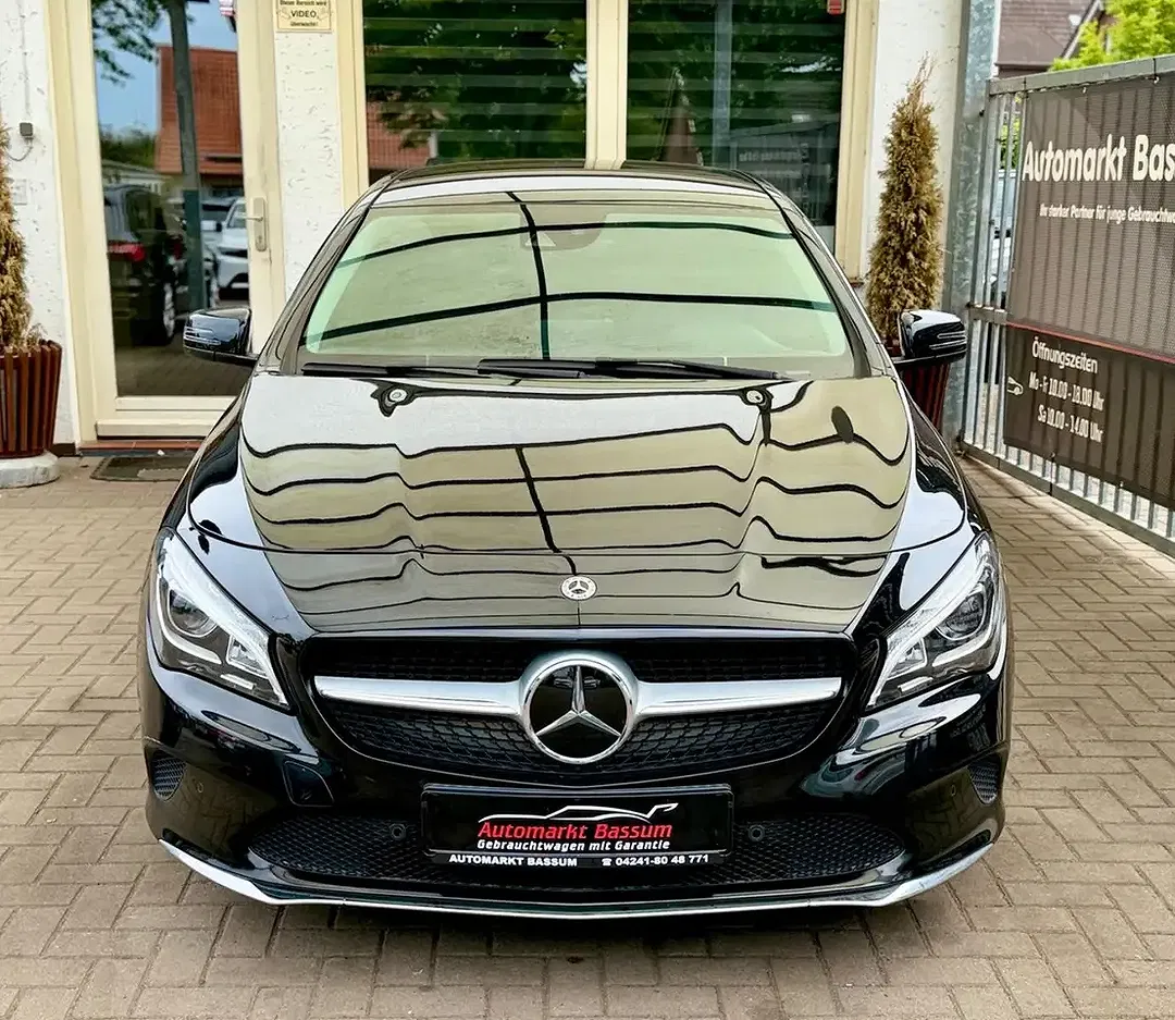 Mercedes-Benz CLA 180 - Thumbnail 4