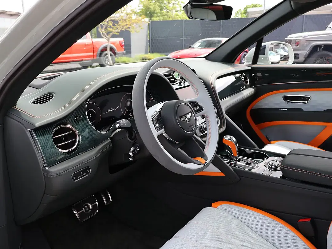 Bentley Bentayga - Thumbnail 13