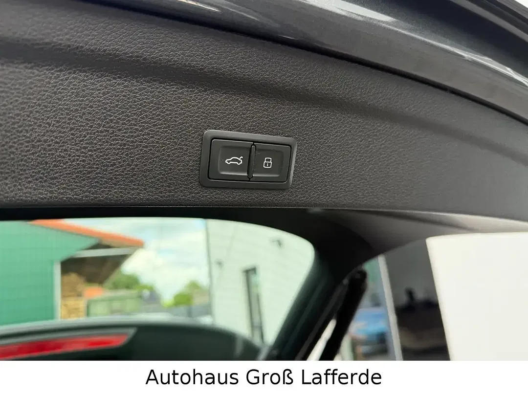 Audi Q3 - Thumbnail 10