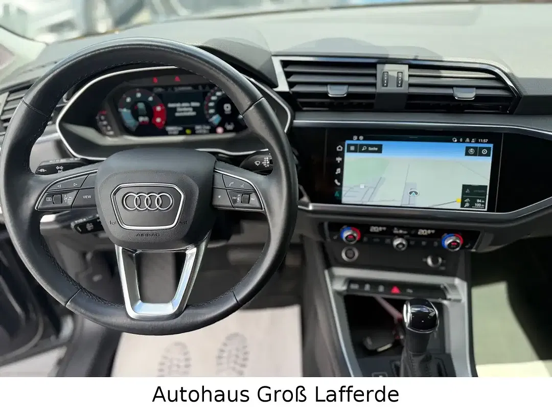 Audi Q3 - Thumbnail 11