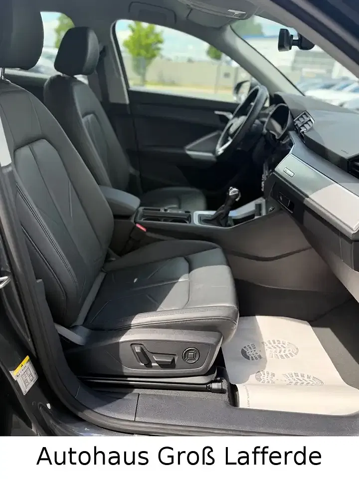 Audi Q3 - Thumbnail 13
