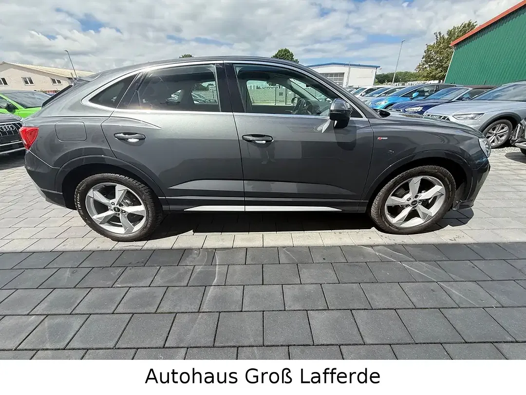 Audi Q3 - Thumbnail 4