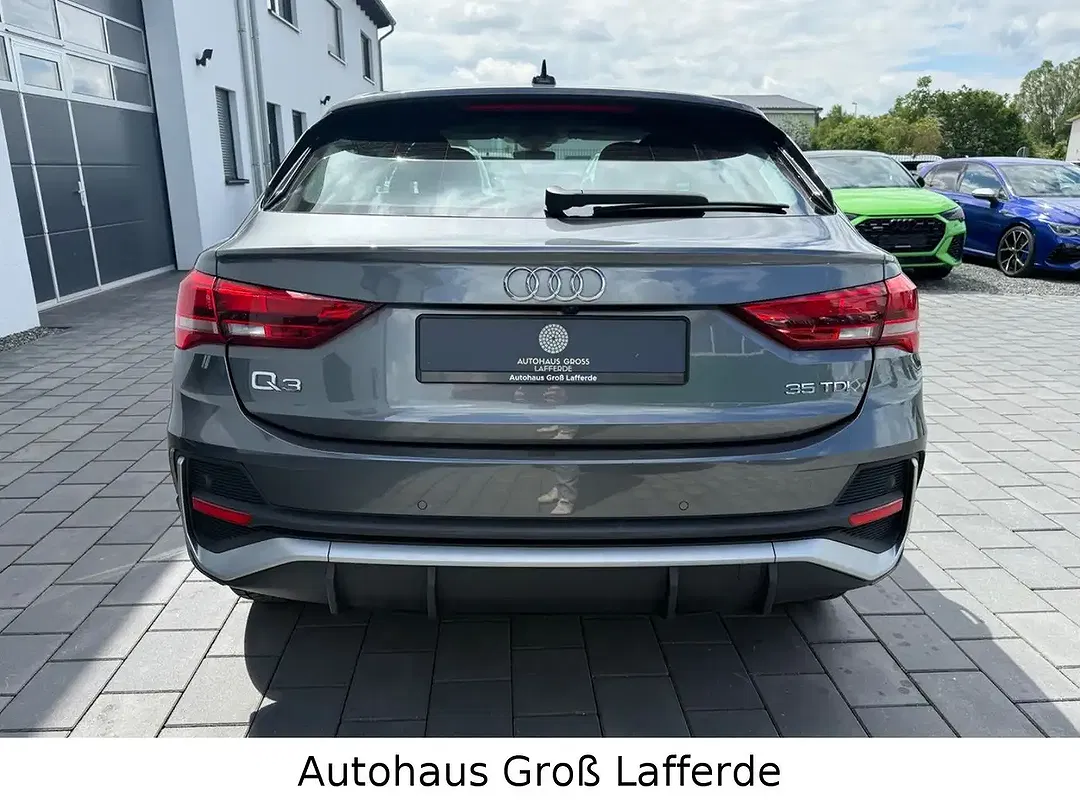 Audi Q3 - Thumbnail 7