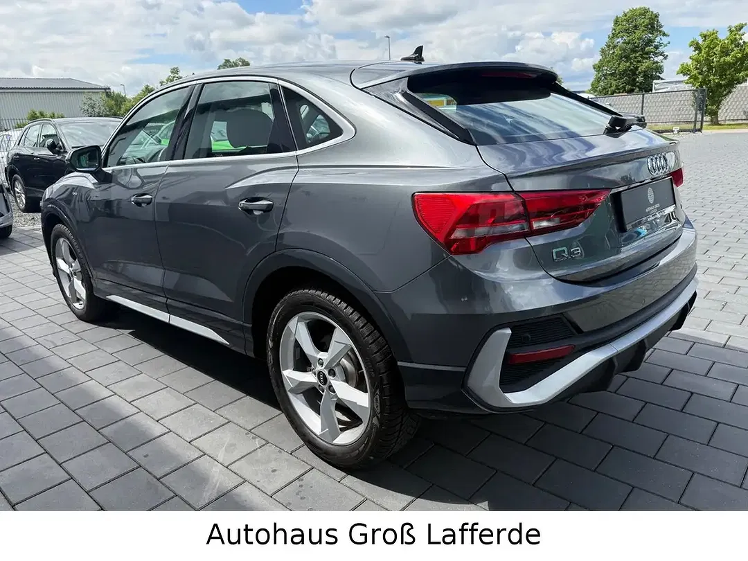 Audi Q3 - Thumbnail 8