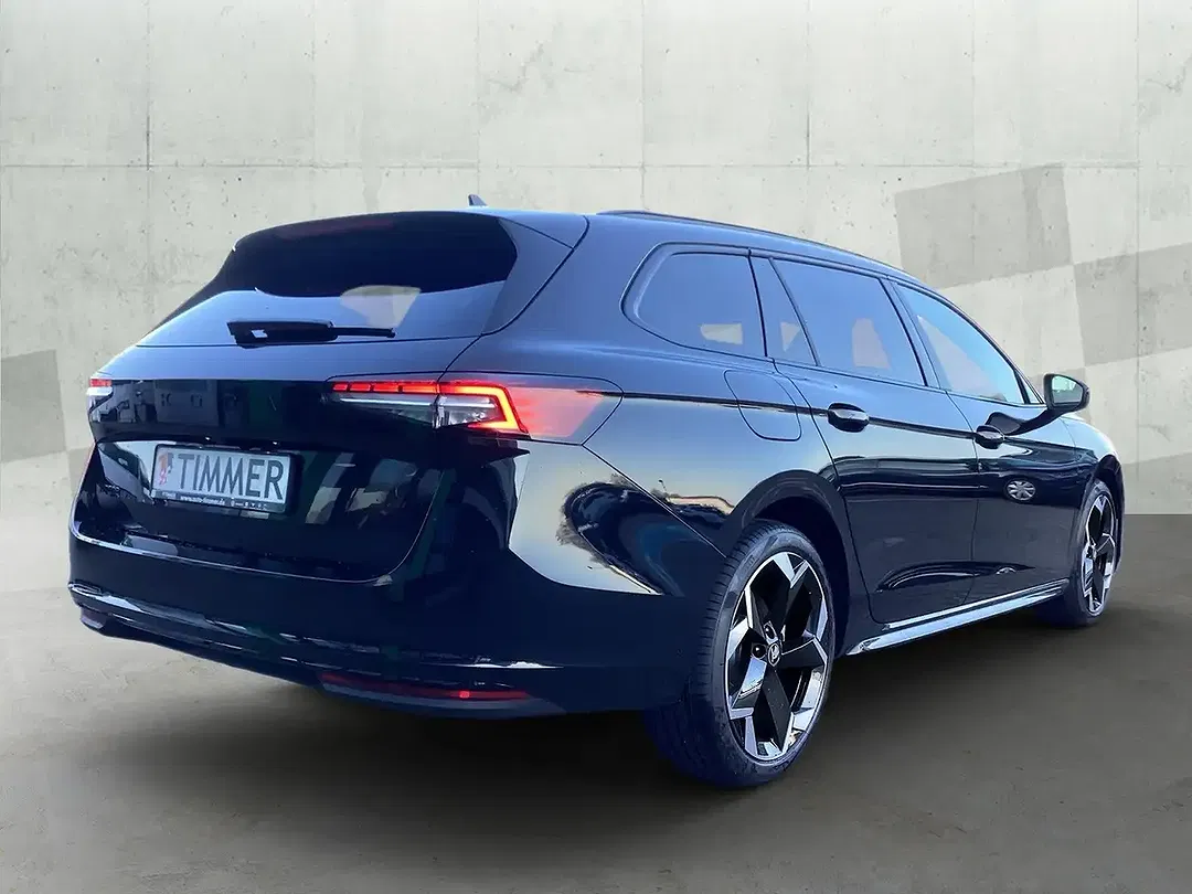 Skoda Superb - Thumbnail 2