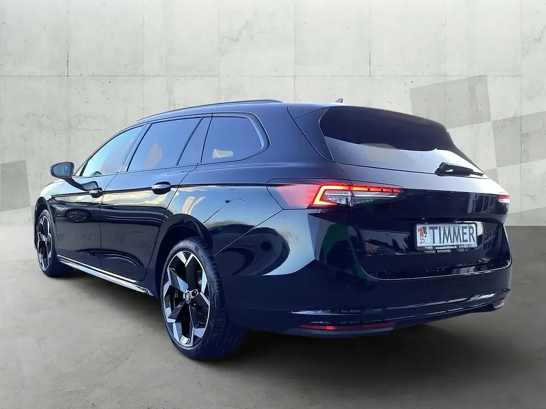 Skoda Superb - Thumbnail 3