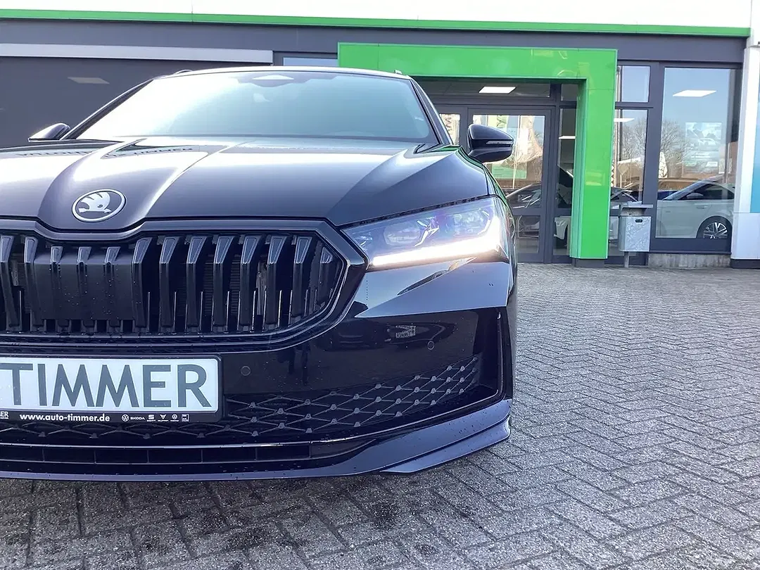 Skoda Superb - Thumbnail 4