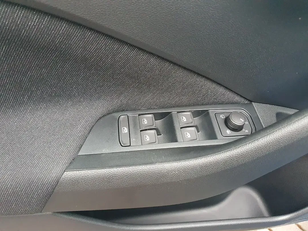 Skoda Kamiq - Thumbnail 33