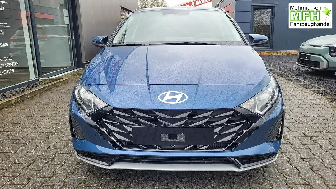 Hyundai i20 - Thumbnail 2