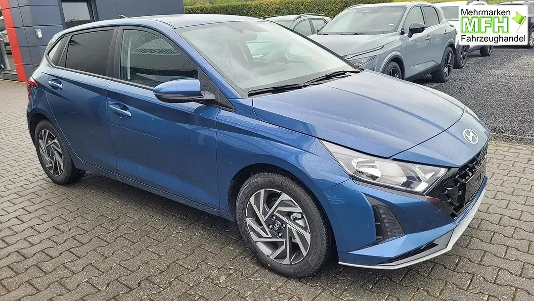Hyundai i20 - Thumbnail 3