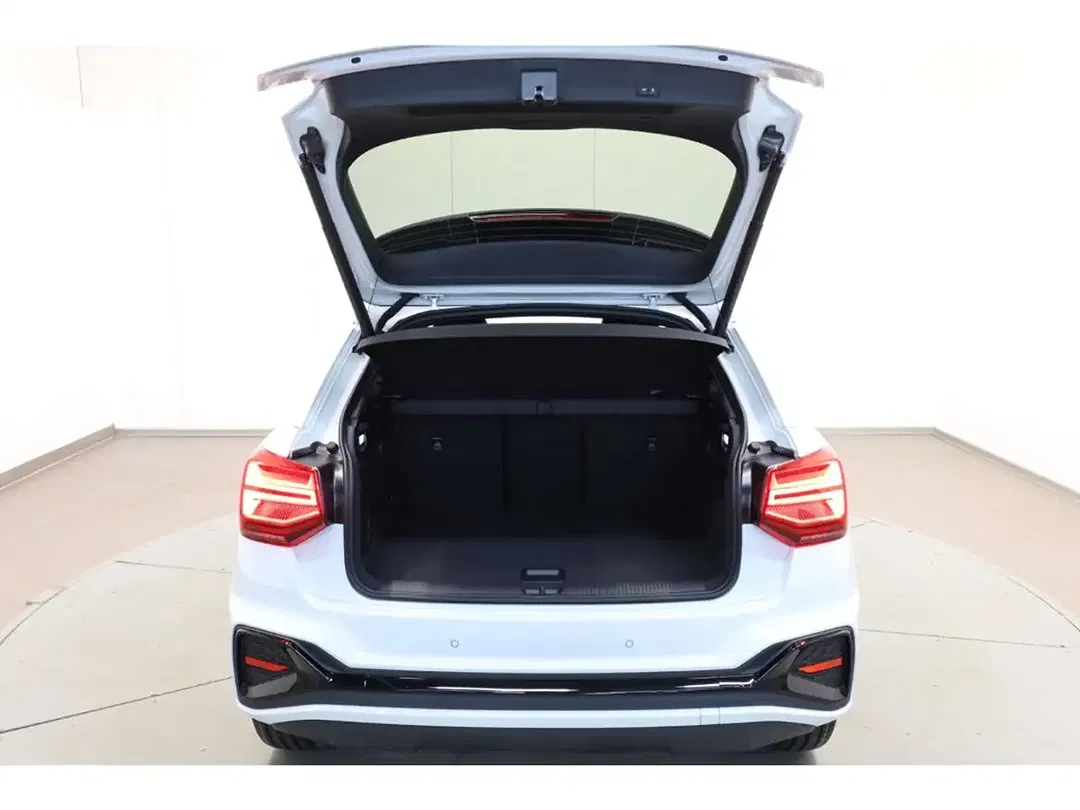 Audi Q2 - Thumbnail 11