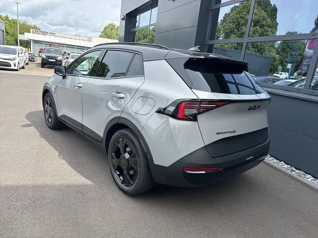Kia Sportage - Thumbnail 3