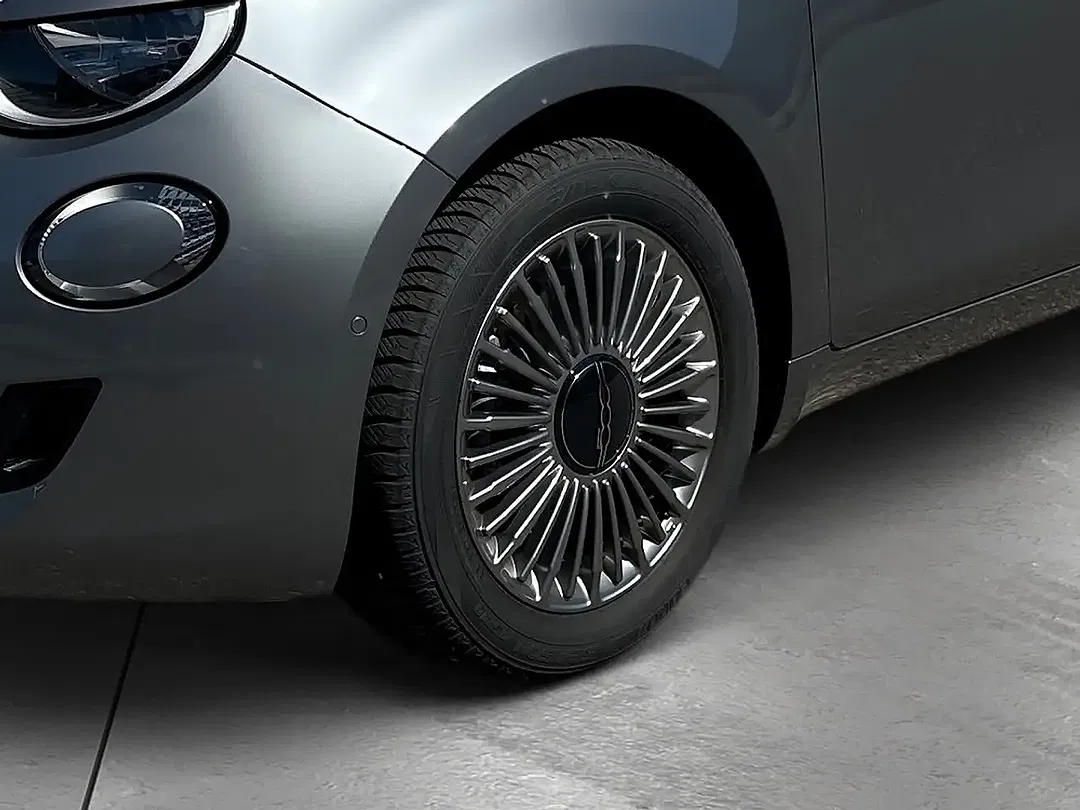 Fiat 500e - Thumbnail 10