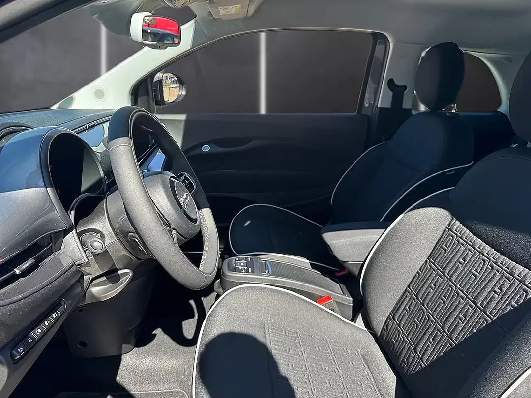 Fiat 500e - Thumbnail 11