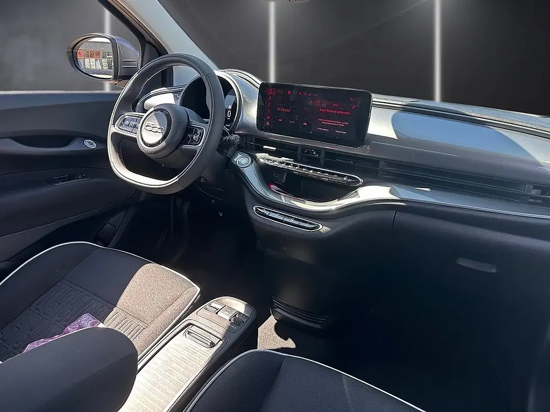Fiat 500e - Thumbnail 12