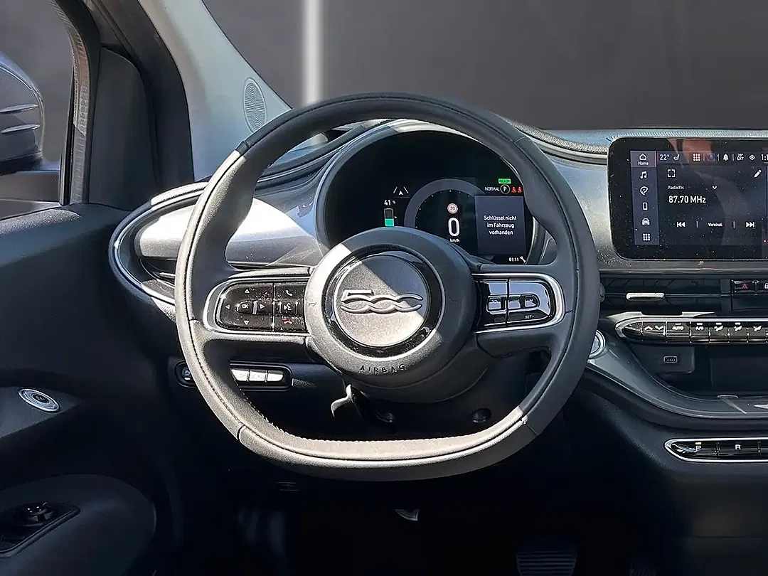 Fiat 500e - Thumbnail 14