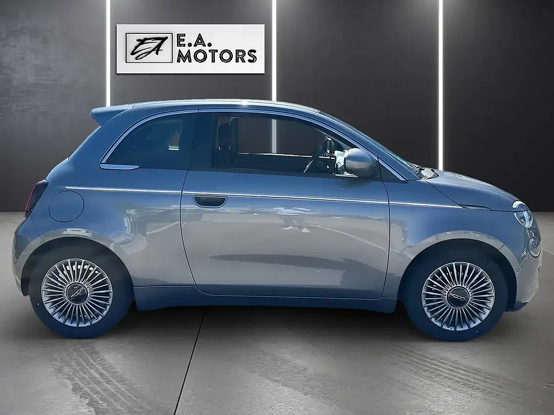 Fiat 500e - Thumbnail 4