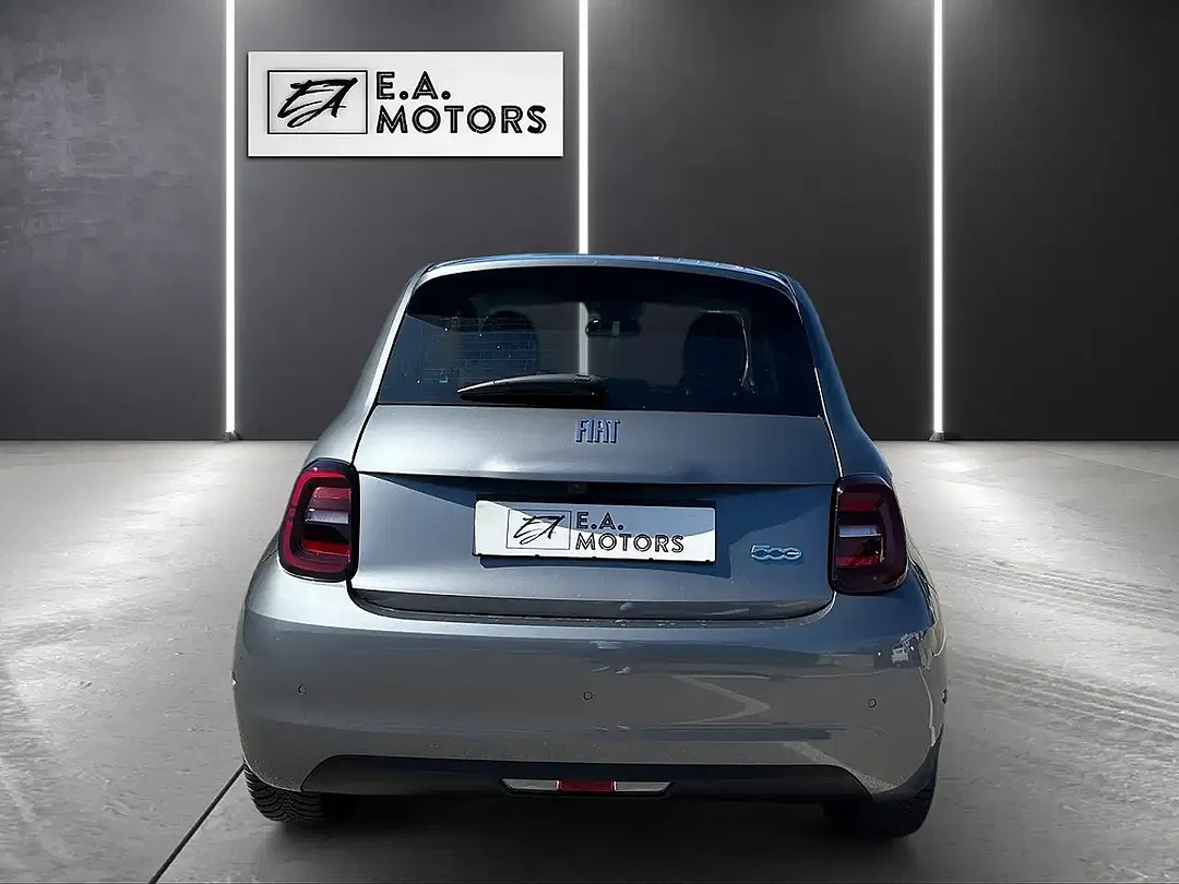 Fiat 500e - Thumbnail 6
